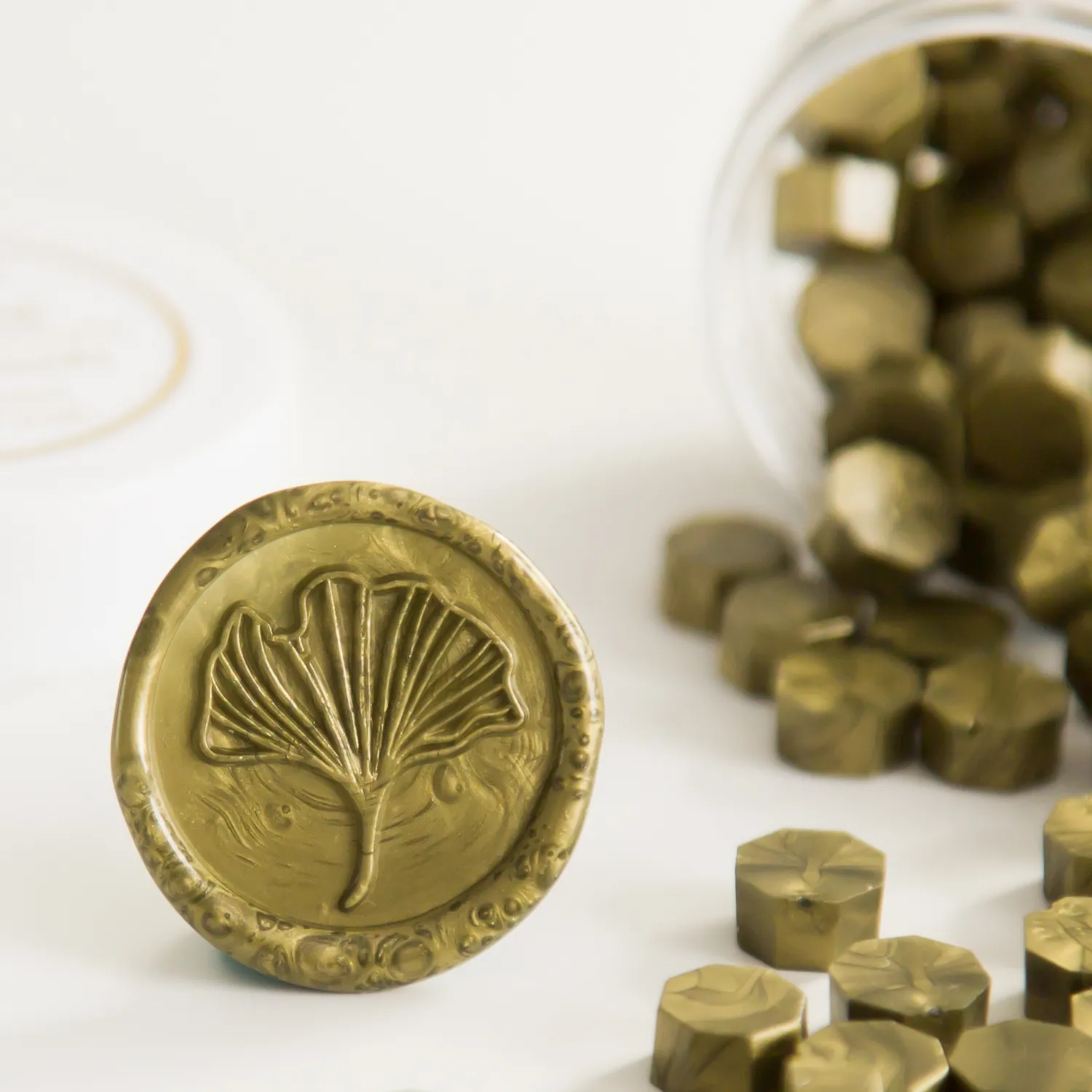 Jessy at Sea Pine Green sealing wax kralen groen 100 stuks