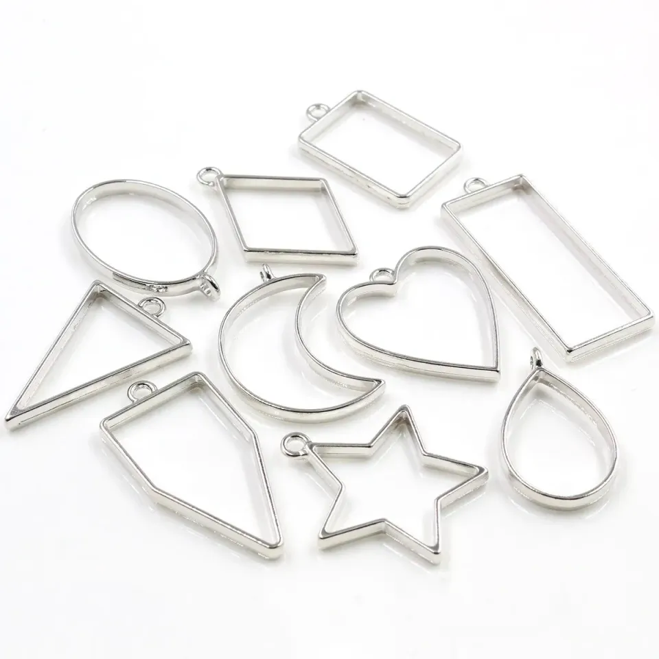 Bijounique set 10 hangers open frames 20-40 mm zilver goud
