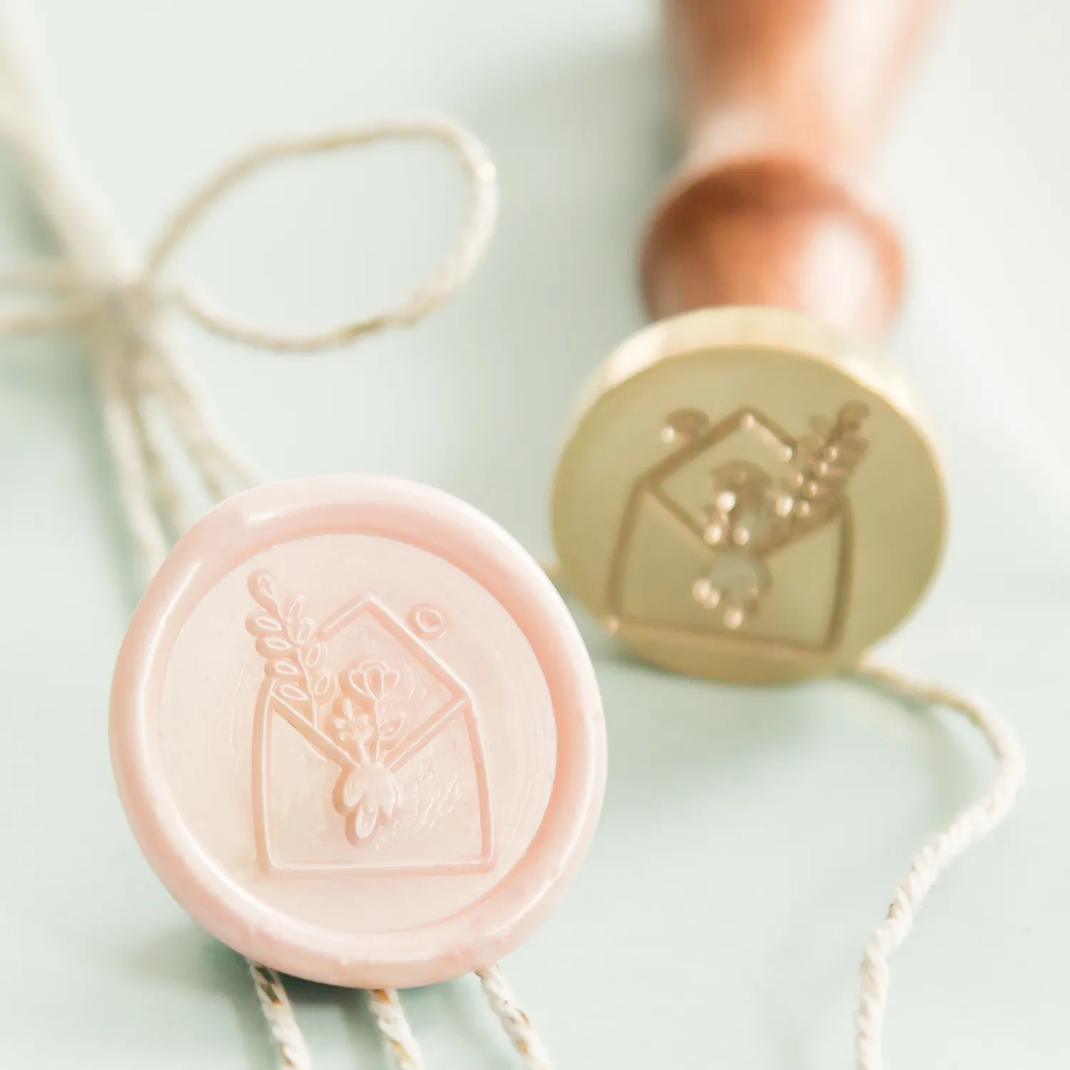 Jessy at Sea Flowers in Envelope wax stempel 25 mm bloem
