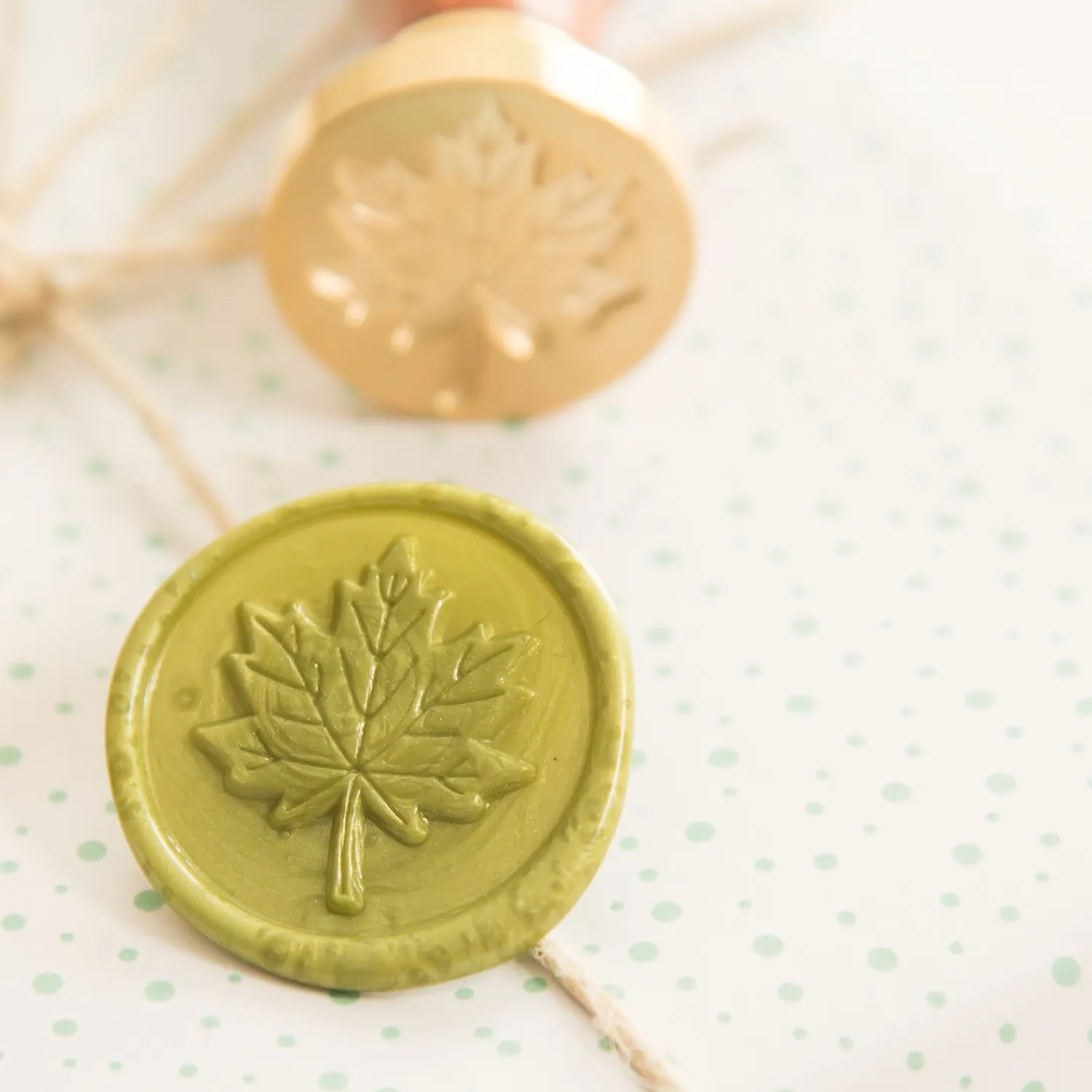 Jessy at Sea Maple Leaf 25mm wax stempel blad