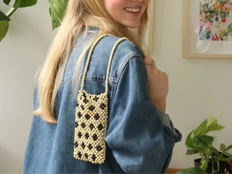 La Petite Epicerie DIY Bijouterie telefoonhoesje kralenpakket hout