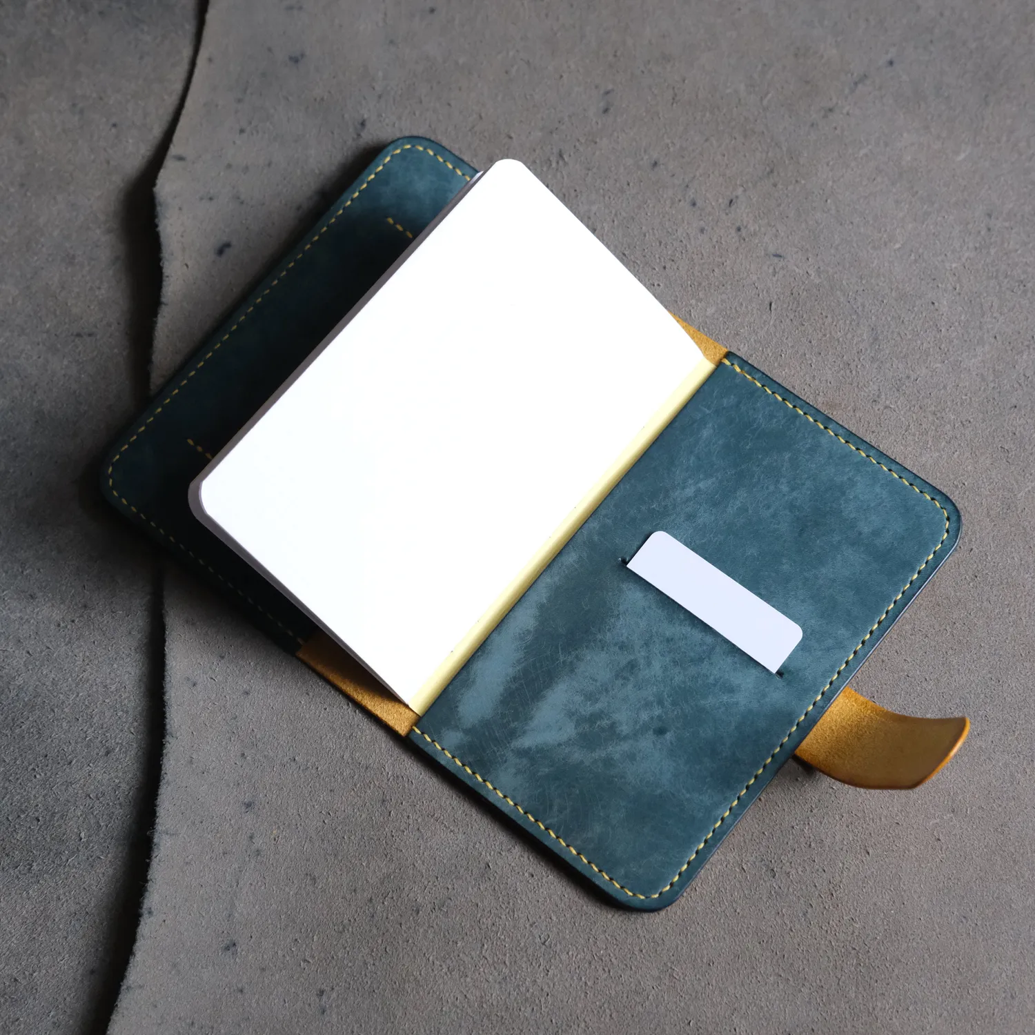 Leather House The Alchemist notebook cover patroon pdf
