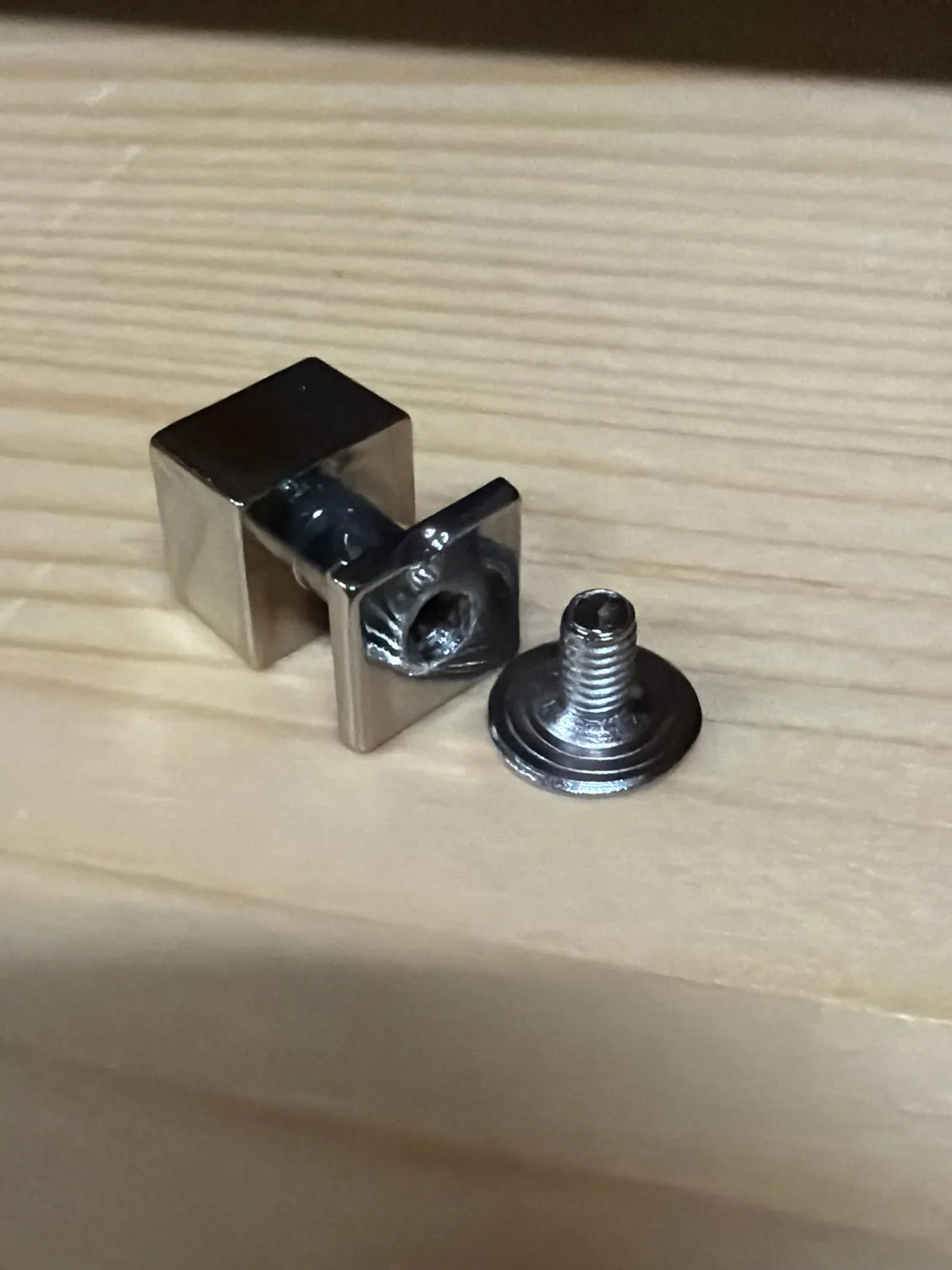 Leather House vierkante kraagknoop 8x8mm zilver