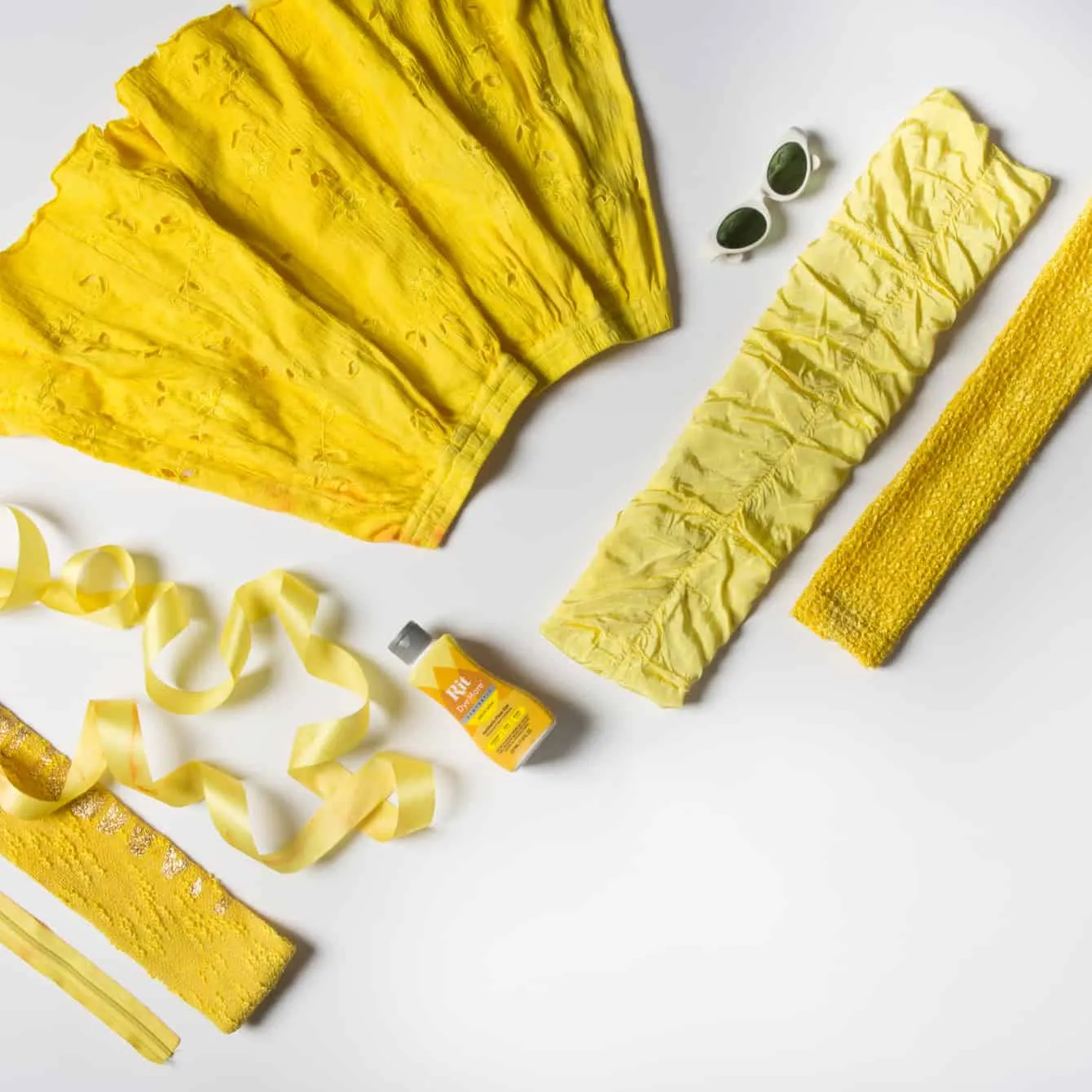 Rit DyeMore Daffodil Yellow textielverf vloeibaar goudgeel