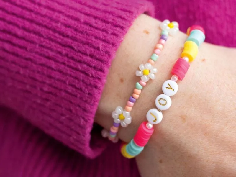 Mon Kit Bijou Joy armbanden maken set 2 stuks pop kleuren