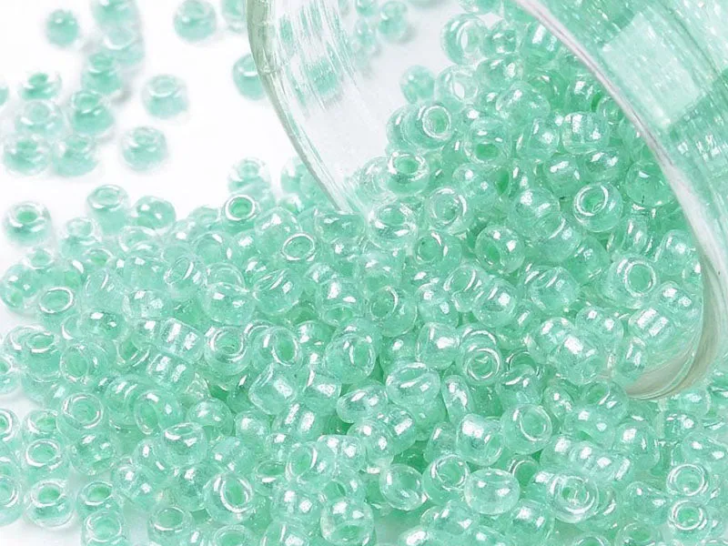 La Petite Epicerie Lustre Vert rocailles 2 mm tube 10 gram