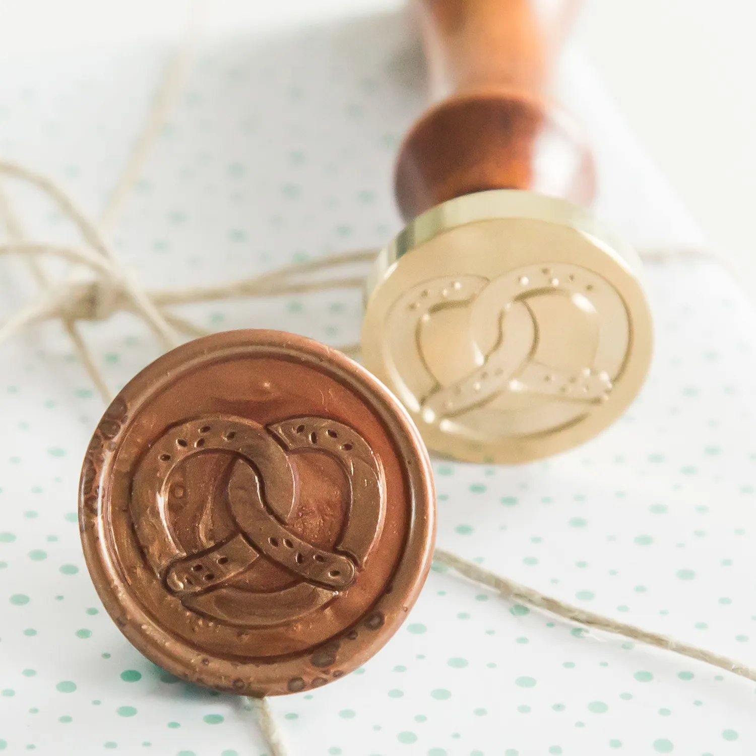 Jessy at Sea Pretzel wax stempel 25 mm krakeling