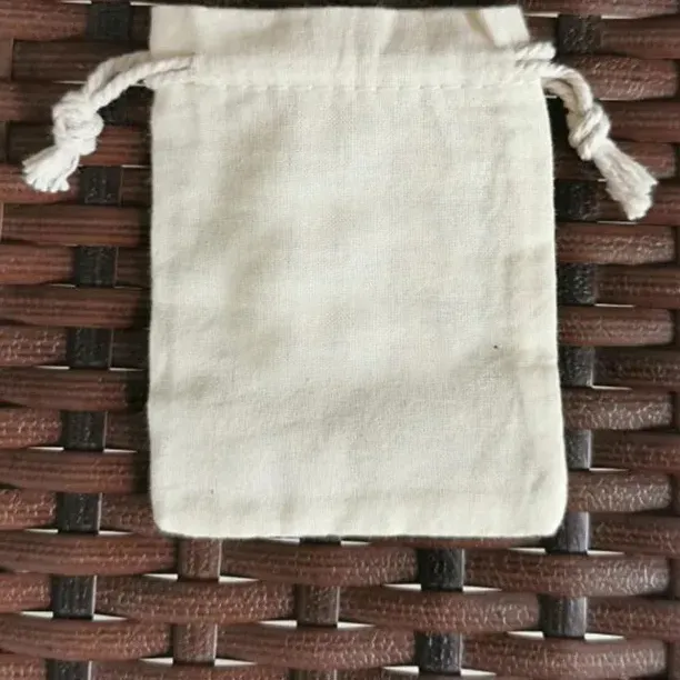 Astrid Brouwers stoffen zakje 13x18 cm om te versieren