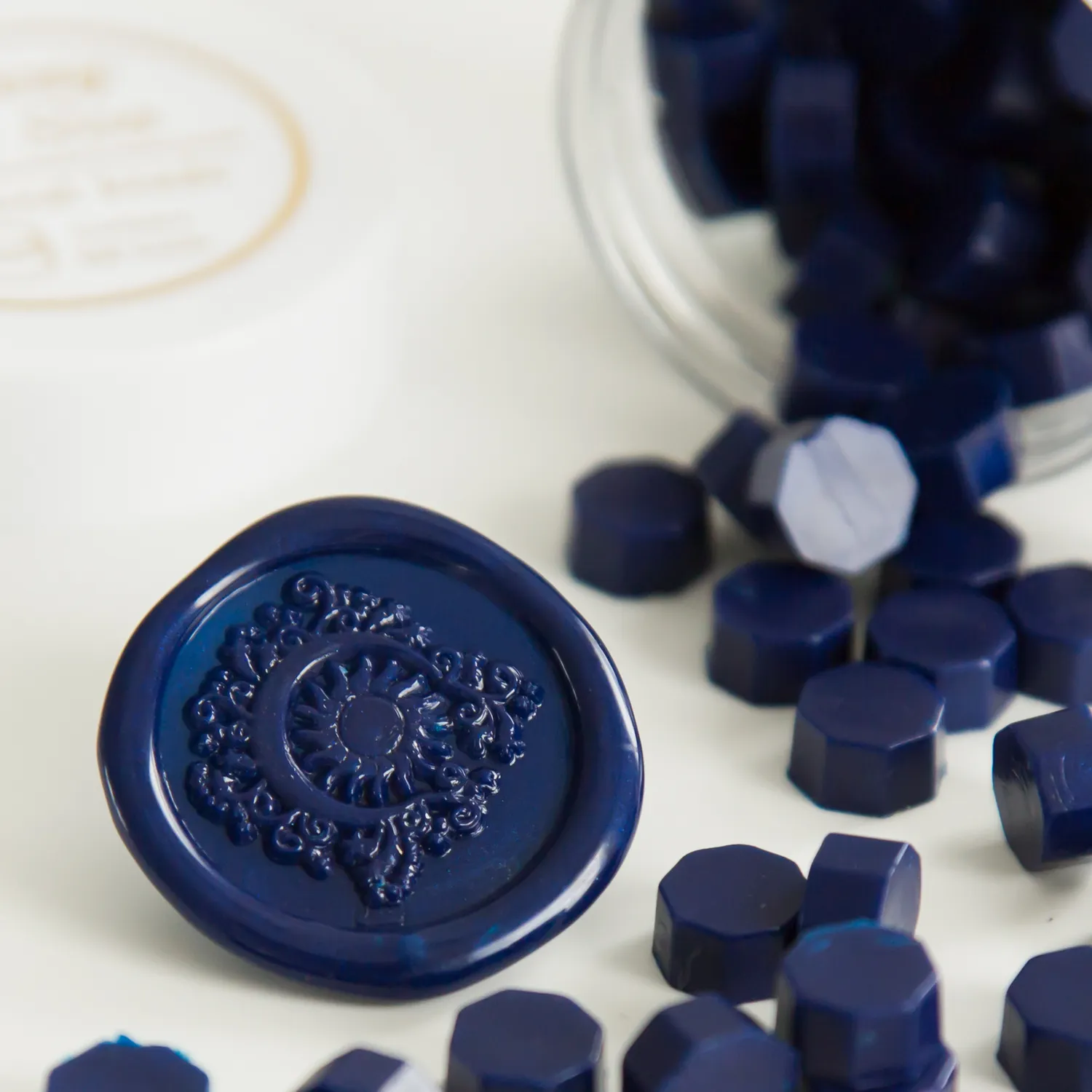 Jessy at Sea Midnight Blue sealing wax blauwe kralen 100 stuks
