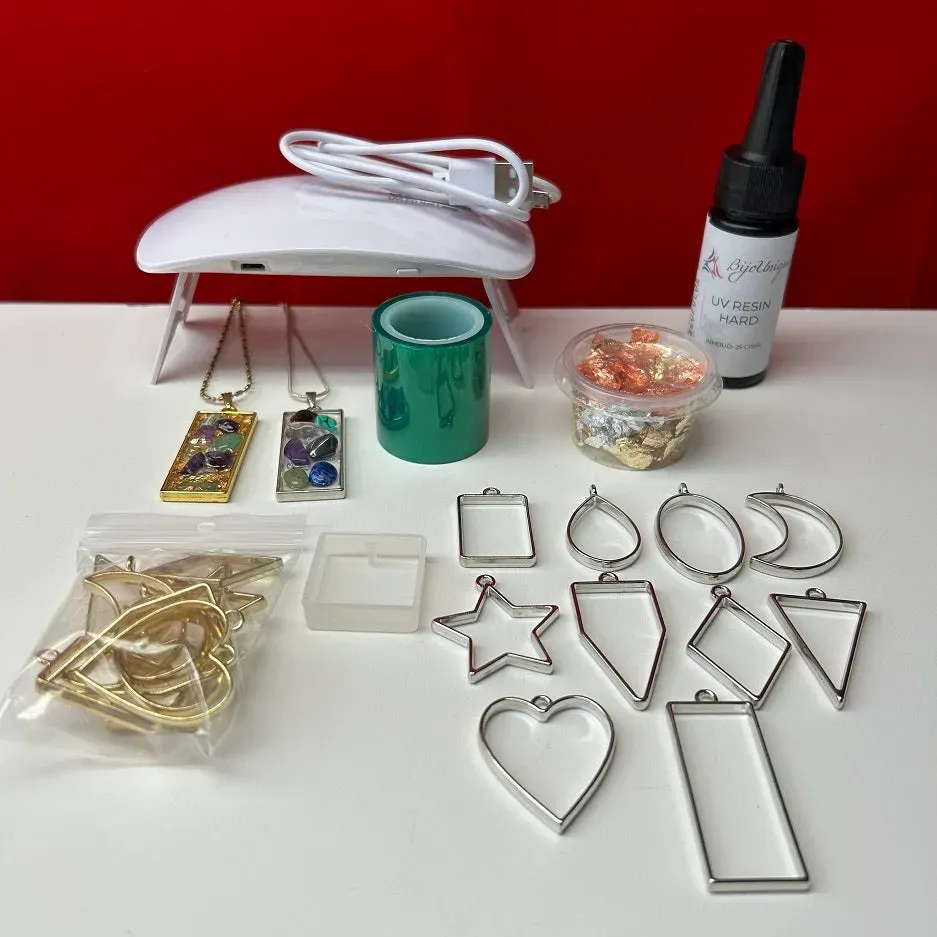 Bijounique UV-Resin Starterspakket Hangertjes Zilver 10 Stuks