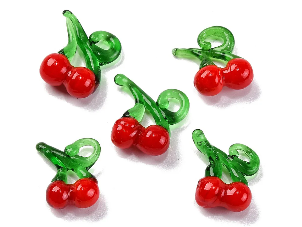 La Petite Epicerie kers hanger glas 19mm rood fruit