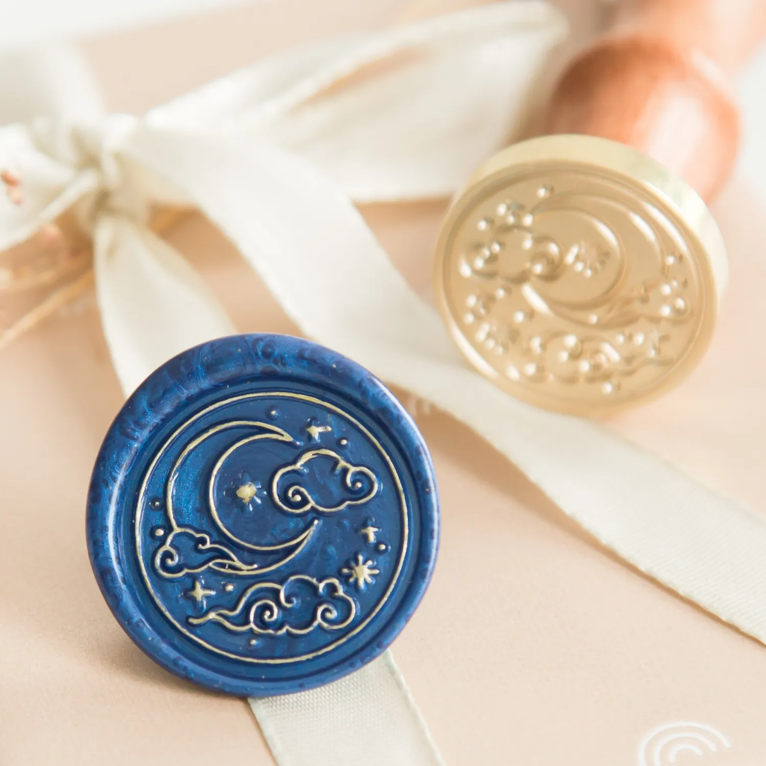 Jessy at Sea Moon and Stars wax stempel 25 mm maan
