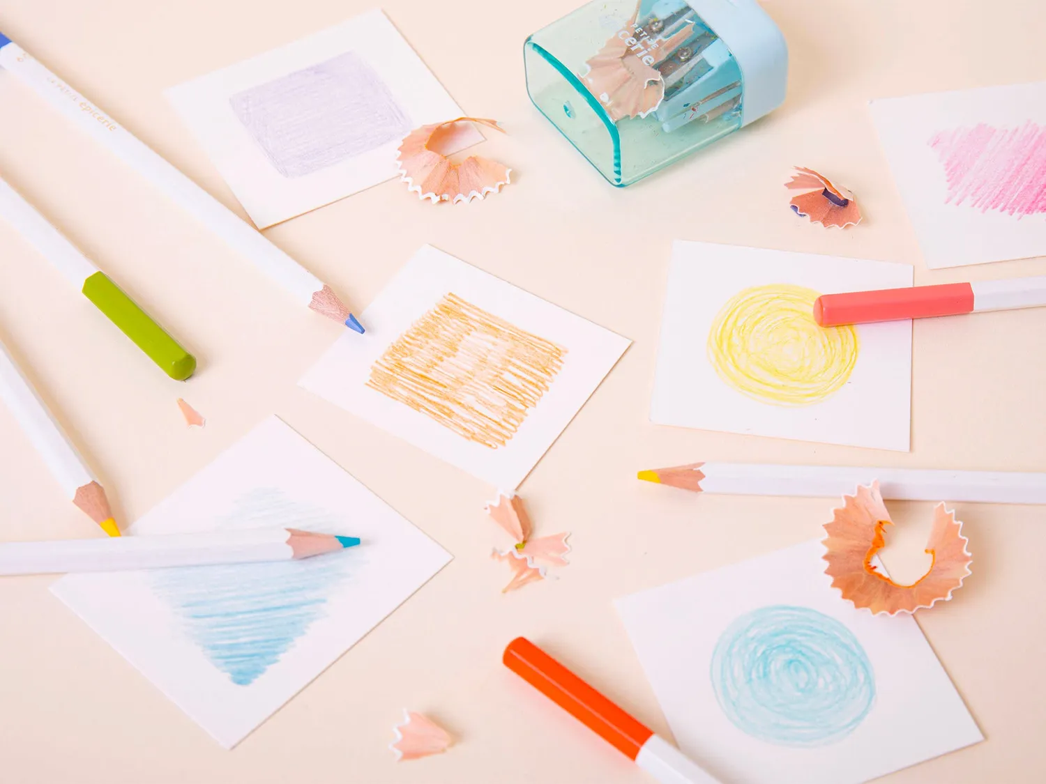 La Petite Epicerie Petit Crayon Place aux fleurs kleuren op nummer