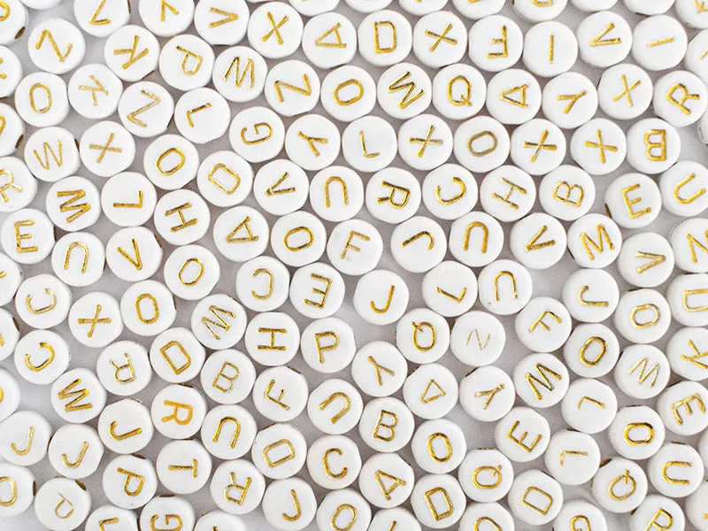 La Petite Epicerie letterkralen wit met goud pot 200 stuks