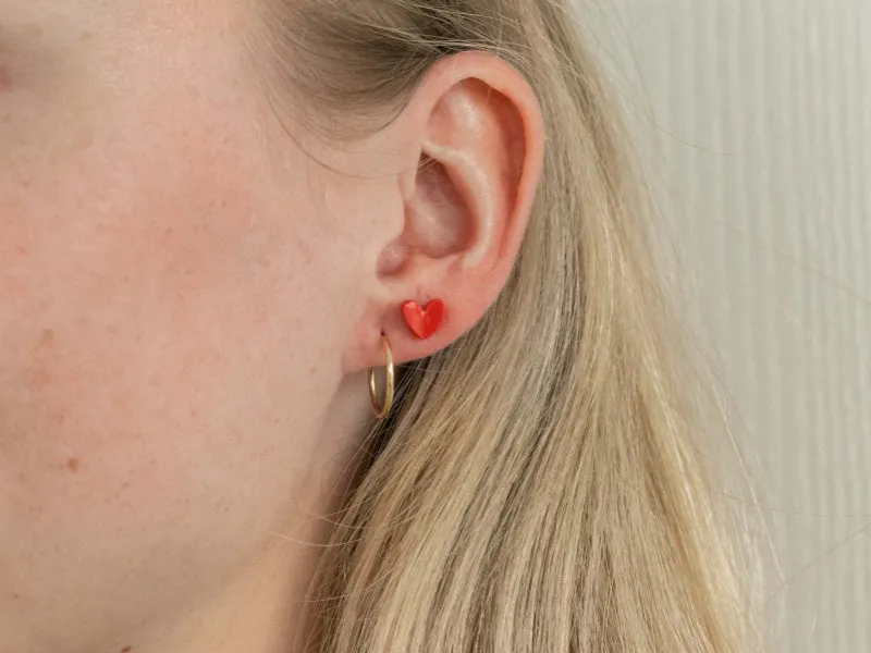 La Petite Epicerie oorbellen porselein hart rood stekers
