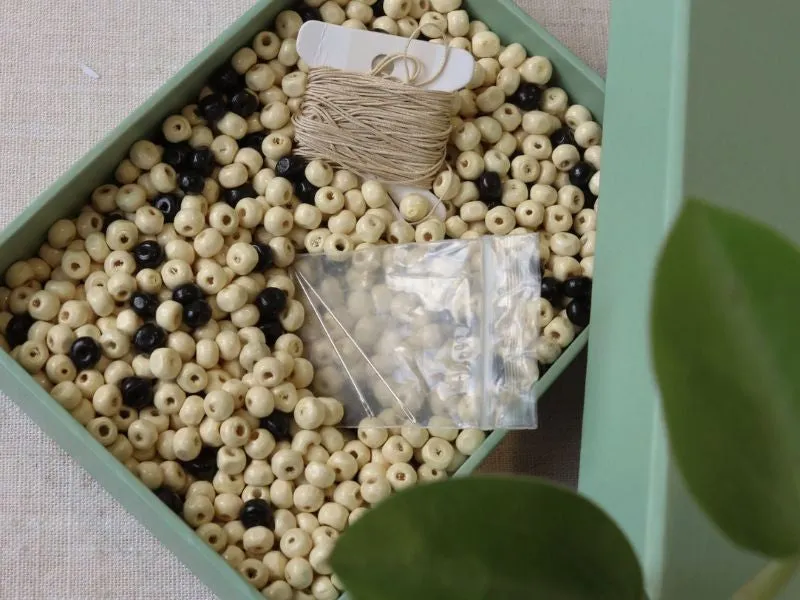 La Petite Epicerie DIY Bijouterie telefoonhoesje kralenpakket hout