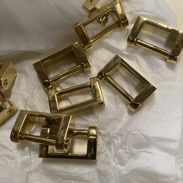 Leather House Handvat bevestiger Gold 20 mm schroef per stuk