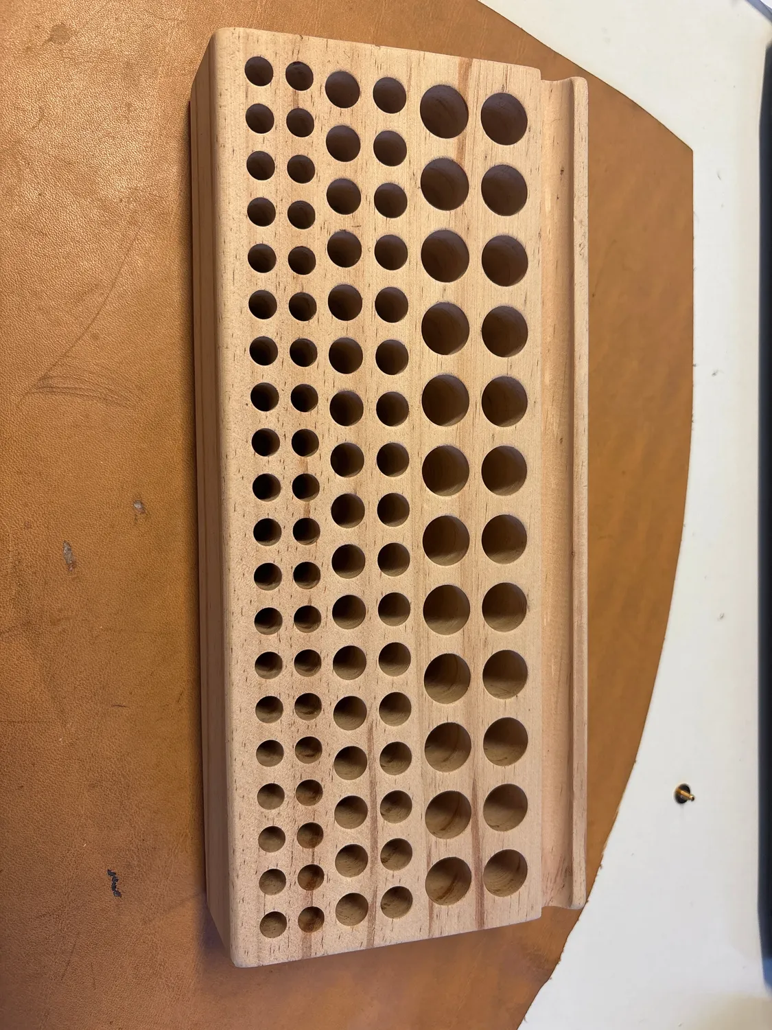 Leather House toolhouder hout 72 tools leerbewerking