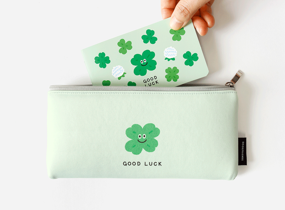 La Petite Epicerie Smile Lucky notitieboekje klaver pocket