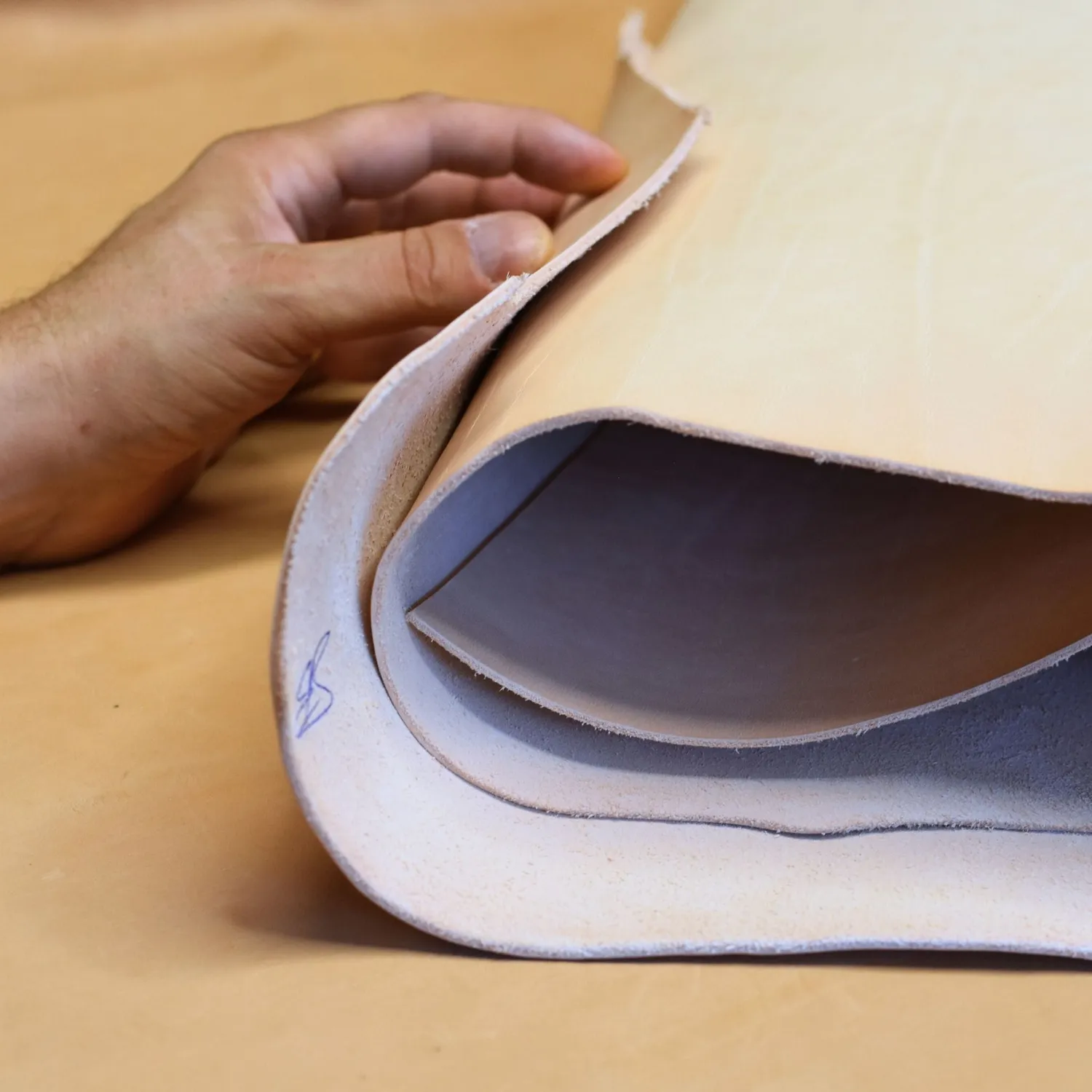Leather House Harness Tuigleer natuur 20x20 cm 2,2 mm