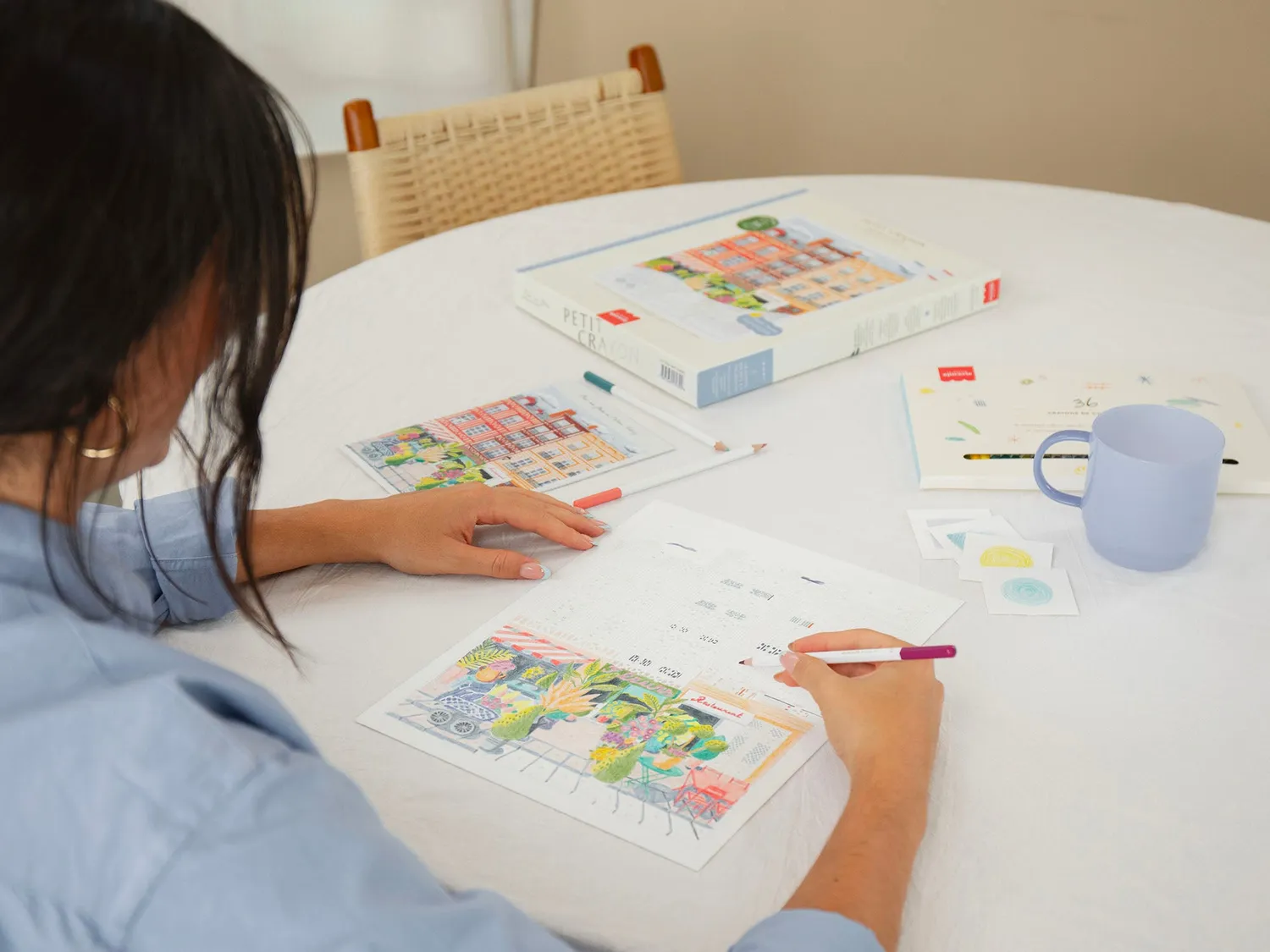 La Petite Epicerie Petit Crayon Place aux fleurs kleuren op nummer
