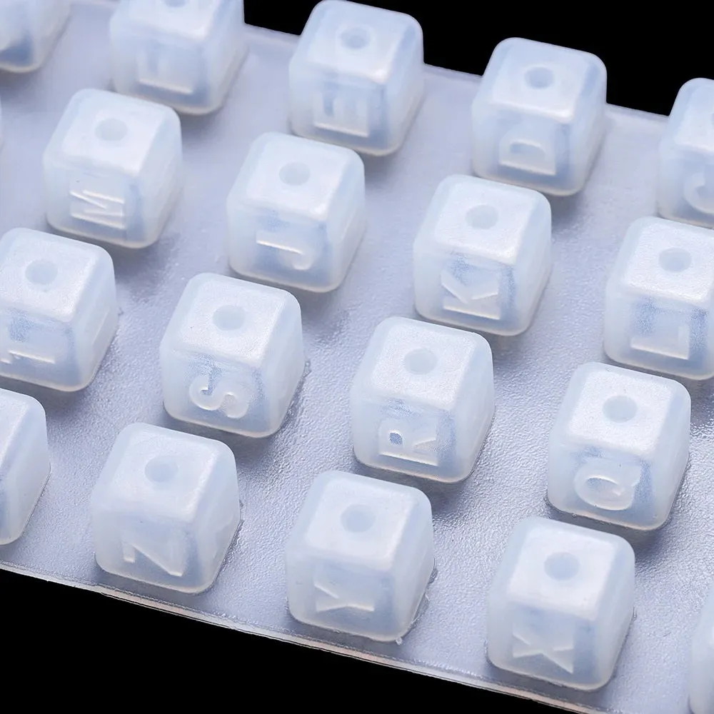 Bijounique Letterkralen siliconenmal letters zelf maken