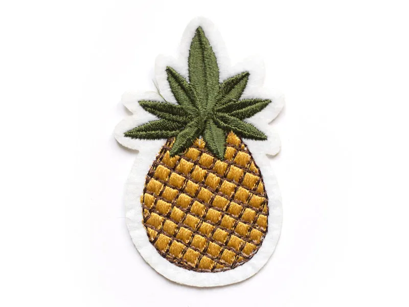 La Petite Epicerie strijkpatch ananas geborduurd kleding