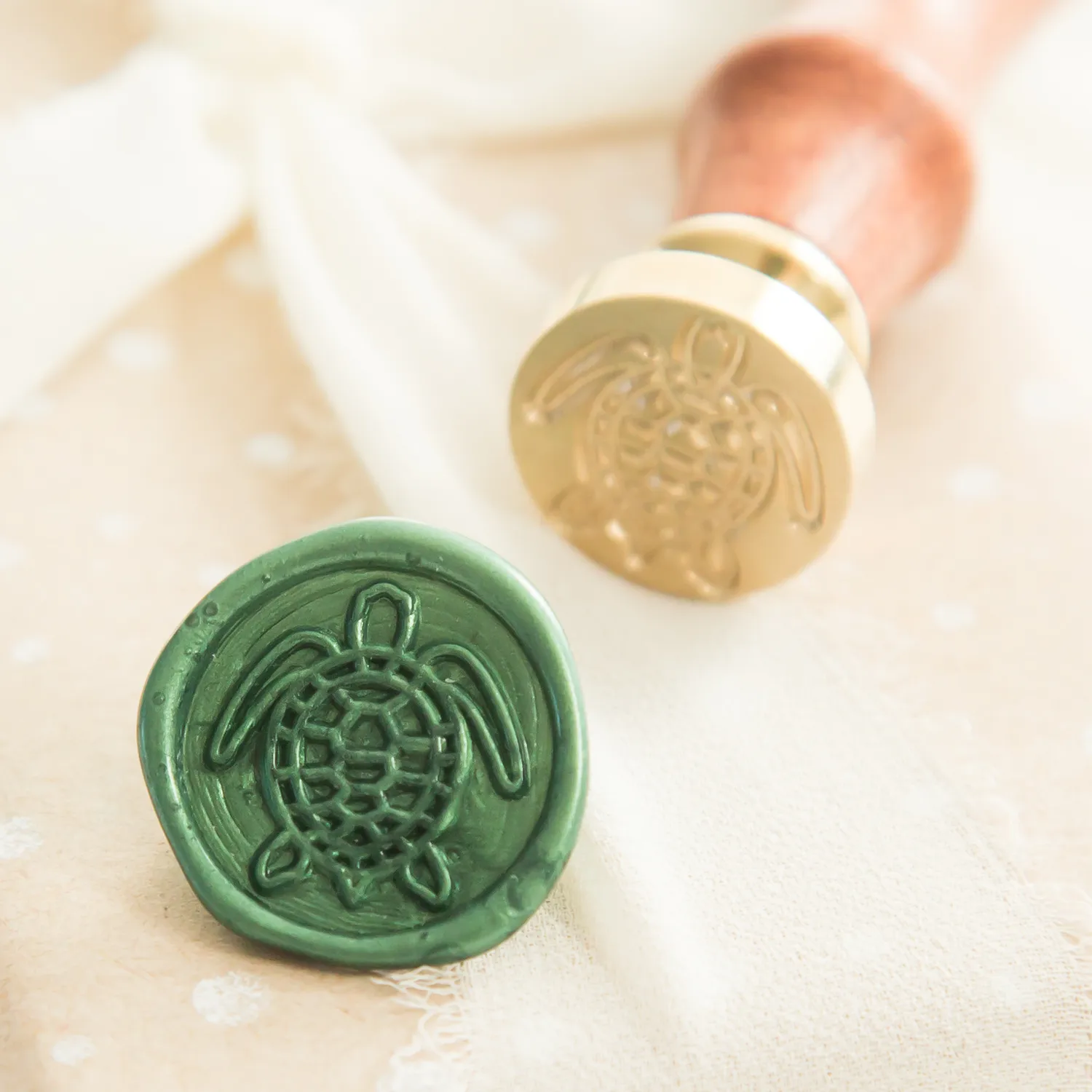 Jessy at Sea Turtle waxzegel stempel 20 mm schildpad