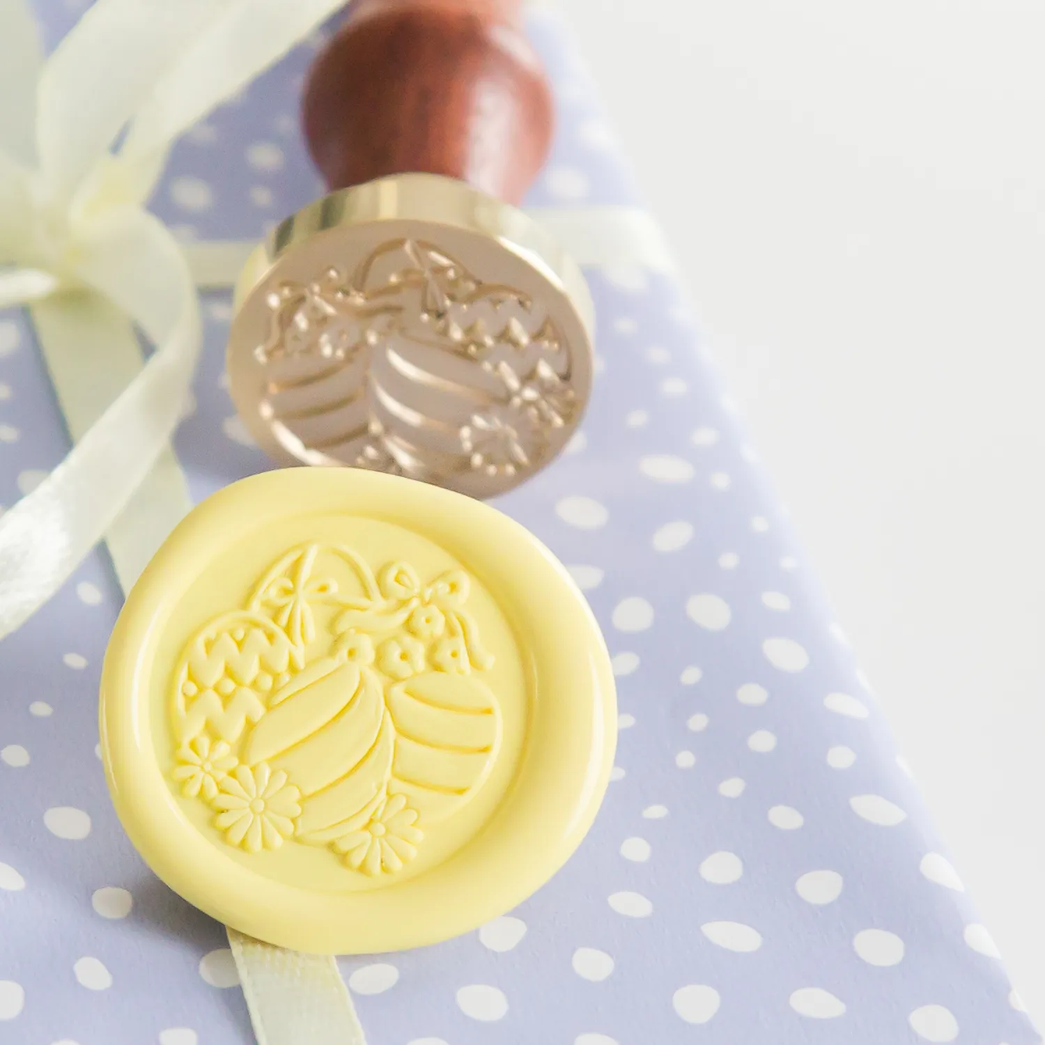 Jessy at Sea Easter Eggs waxzegelstempel pasen 25 mm