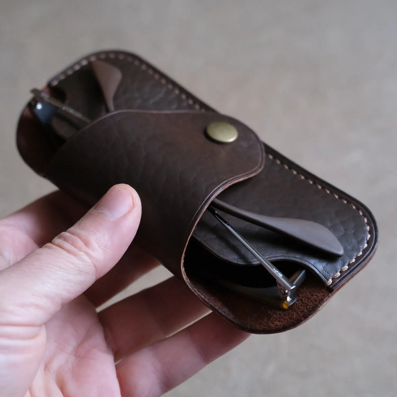 Leather House The Glasses Holder patroon brilhouder pdf beginner