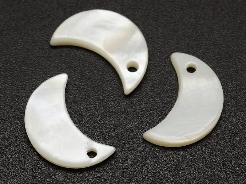 La Petite Epicerie maan bedels schelp wit 13 x 8 mm 10 stuks