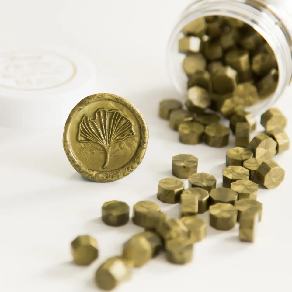 Jessy at Sea Pine Green sealing wax kralen groen 100 stuks