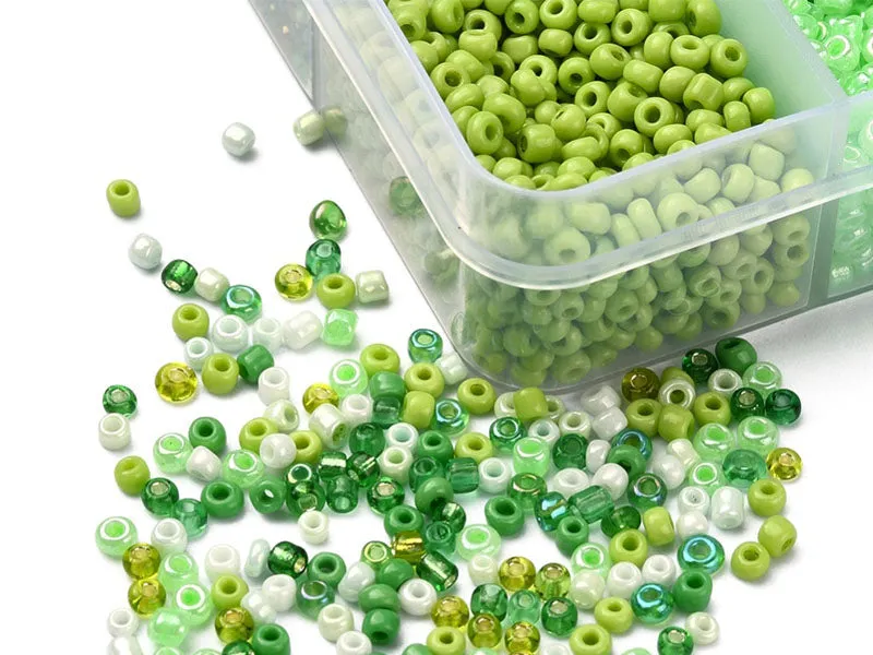 La Petite Epicerie Rocailles kralenbox groen 2,5 mm 8500 stuks