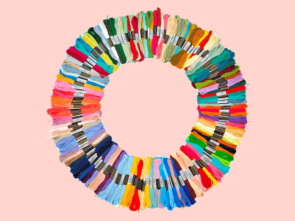 La Petite Epicerie Borduurgaren 150 kleuren polycotton 150 strengen
