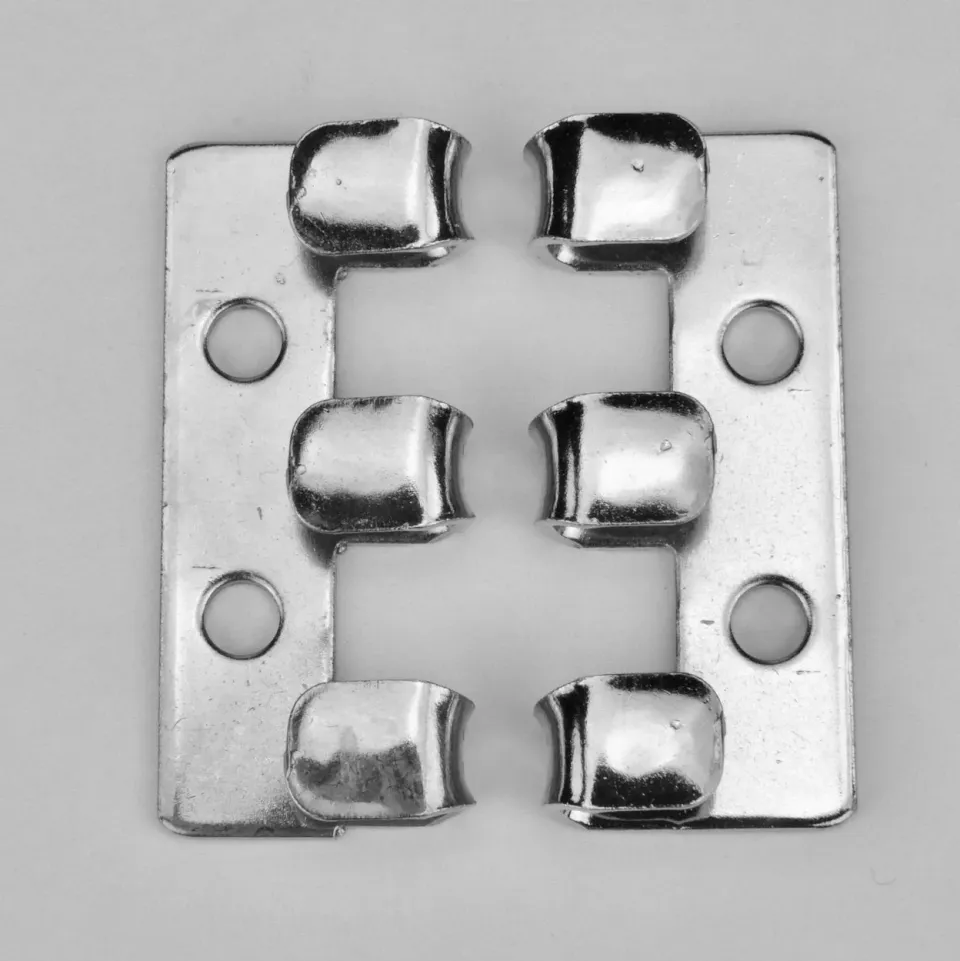 Leather House Veterhouder Silver 3 haken nikkel