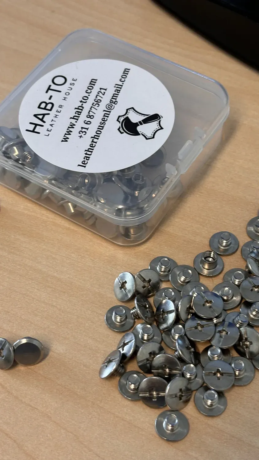 Leather House Chicago Screws boekschroeven 25 stuks goud losneembaar